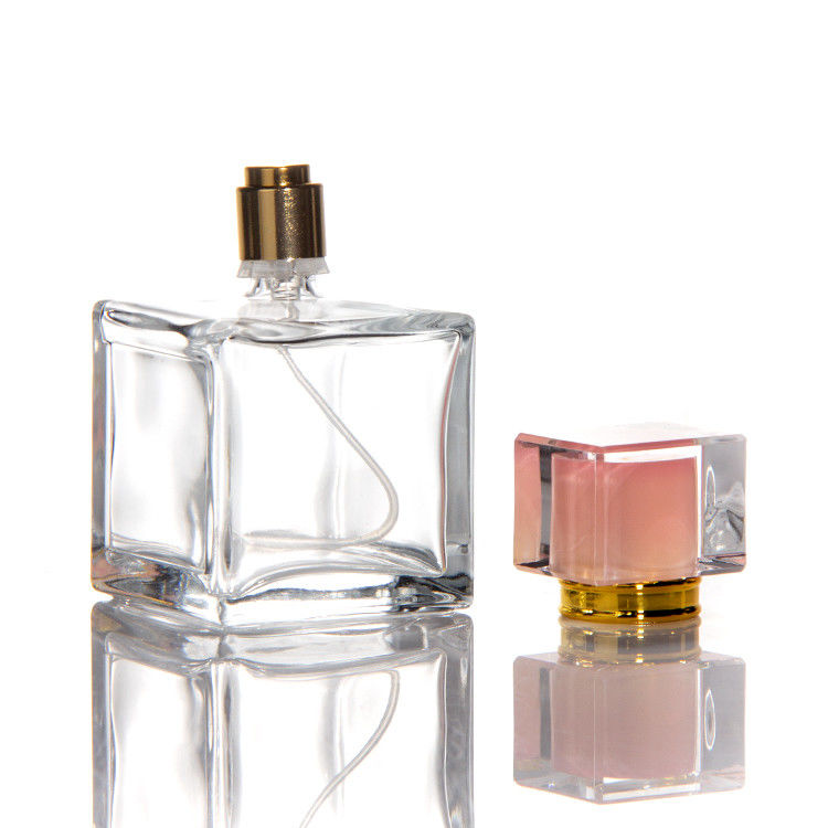 30ml 50ml 100ml グラスボトルにポンプスプレーヤー付きの水晶キャップ