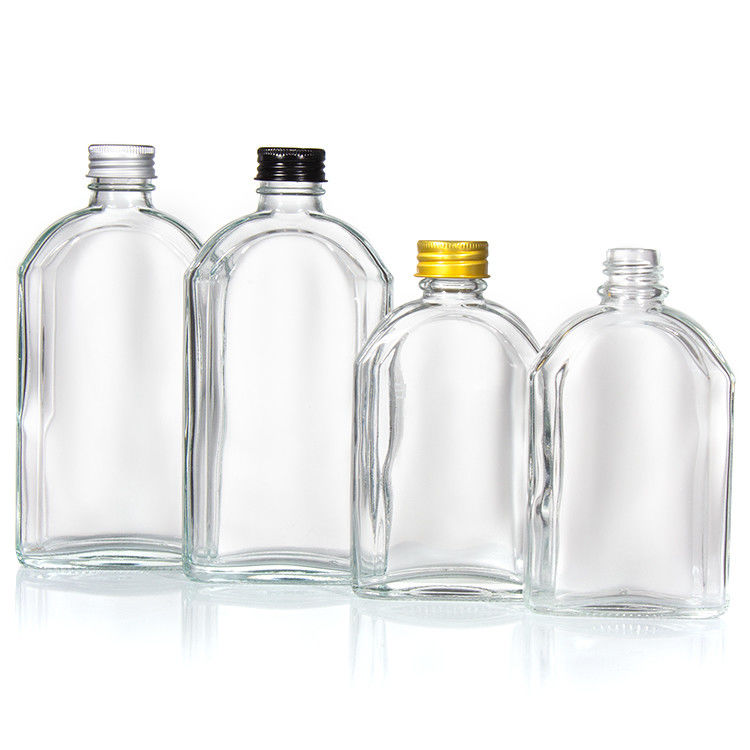 パーソナライズされたカスタム 350Ml 500Ml フラット 透明なアルコール ガラス フラット ボトル アルミ 蓋付き