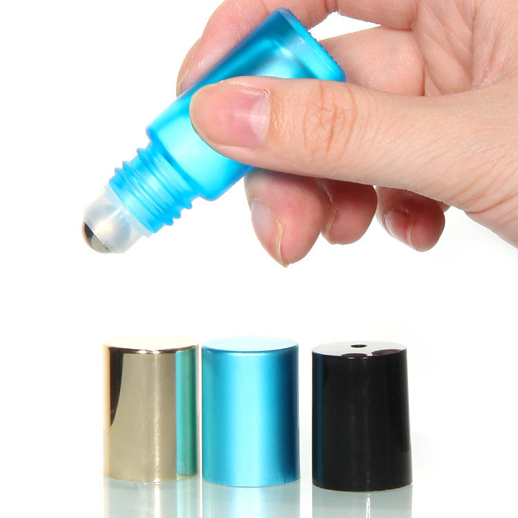 スタッドレスタイヤのロールボールとボトルにカスタム5ml 10ml 15mlガラス香水ロール