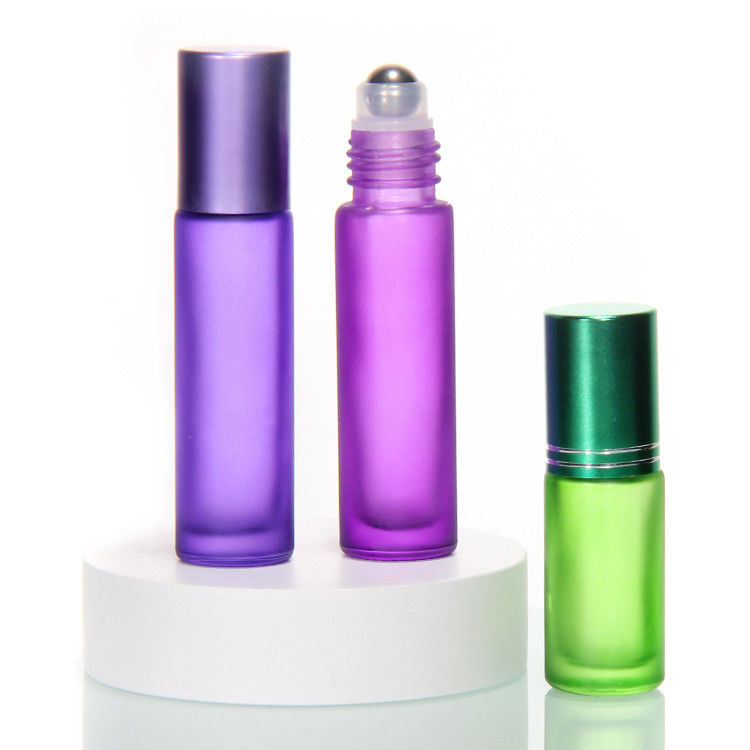 スタッドレスタイヤのロールボールとボトルにカスタム5ml 10ml 15mlガラス香水ロール